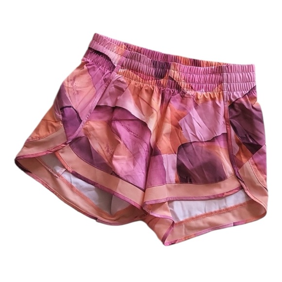 ATHLETA Mesh Racer Run Shorts 4” in Muted Pinks Size XS -- - Picture 3 of 8